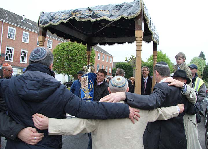 Sefer Torah Dedicated in Memory of Jennifer 2012