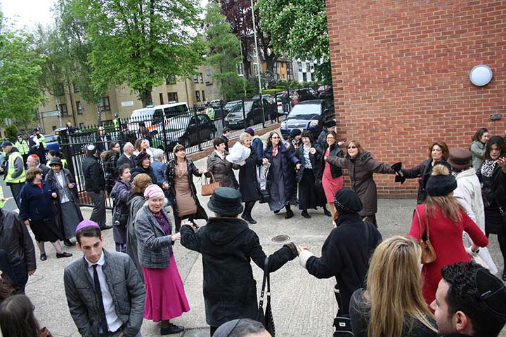 Sefer Torah Dedicated in Memory of Jennifer 2012