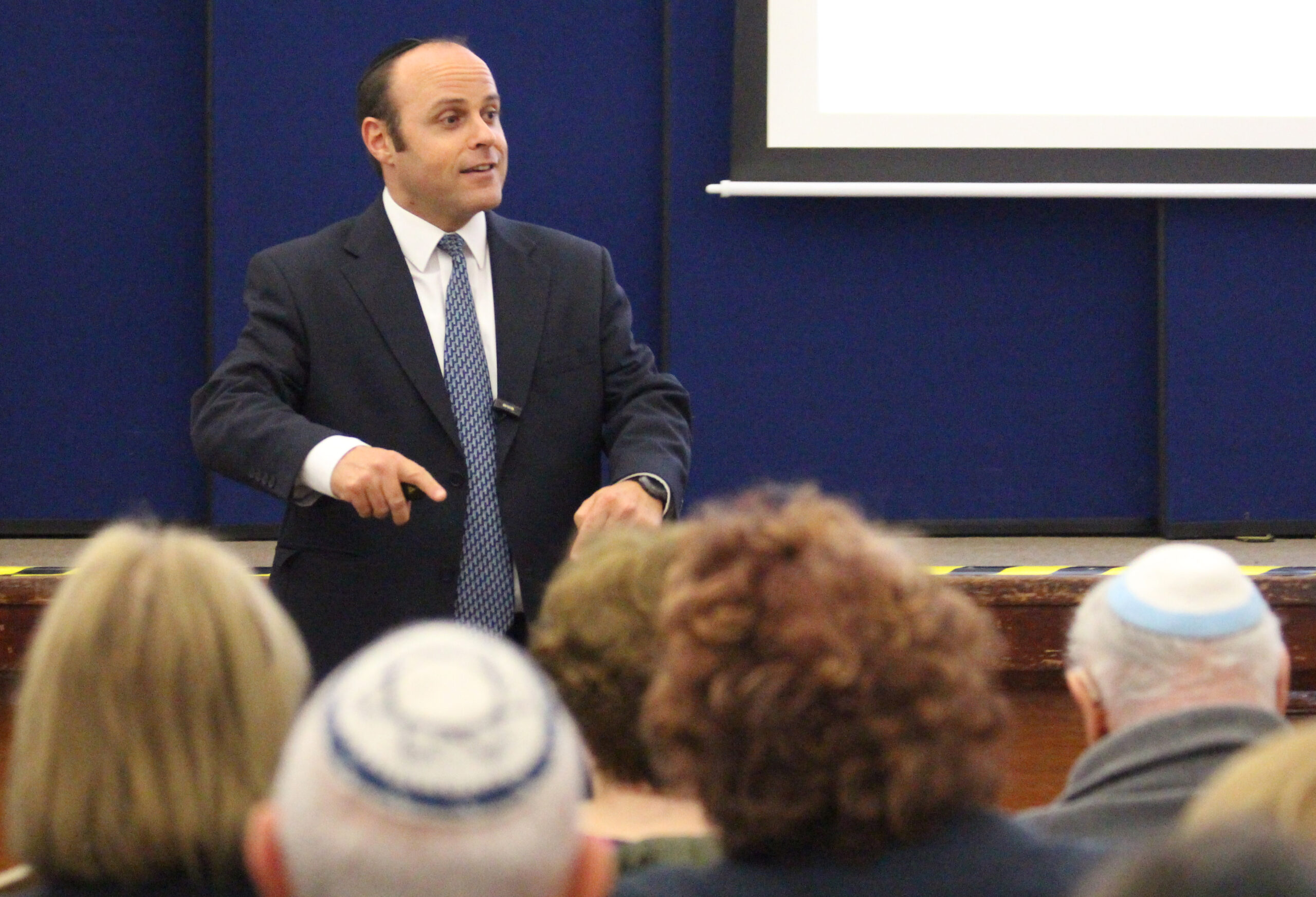 Ronnie Halibard – Jewish History in a Flash