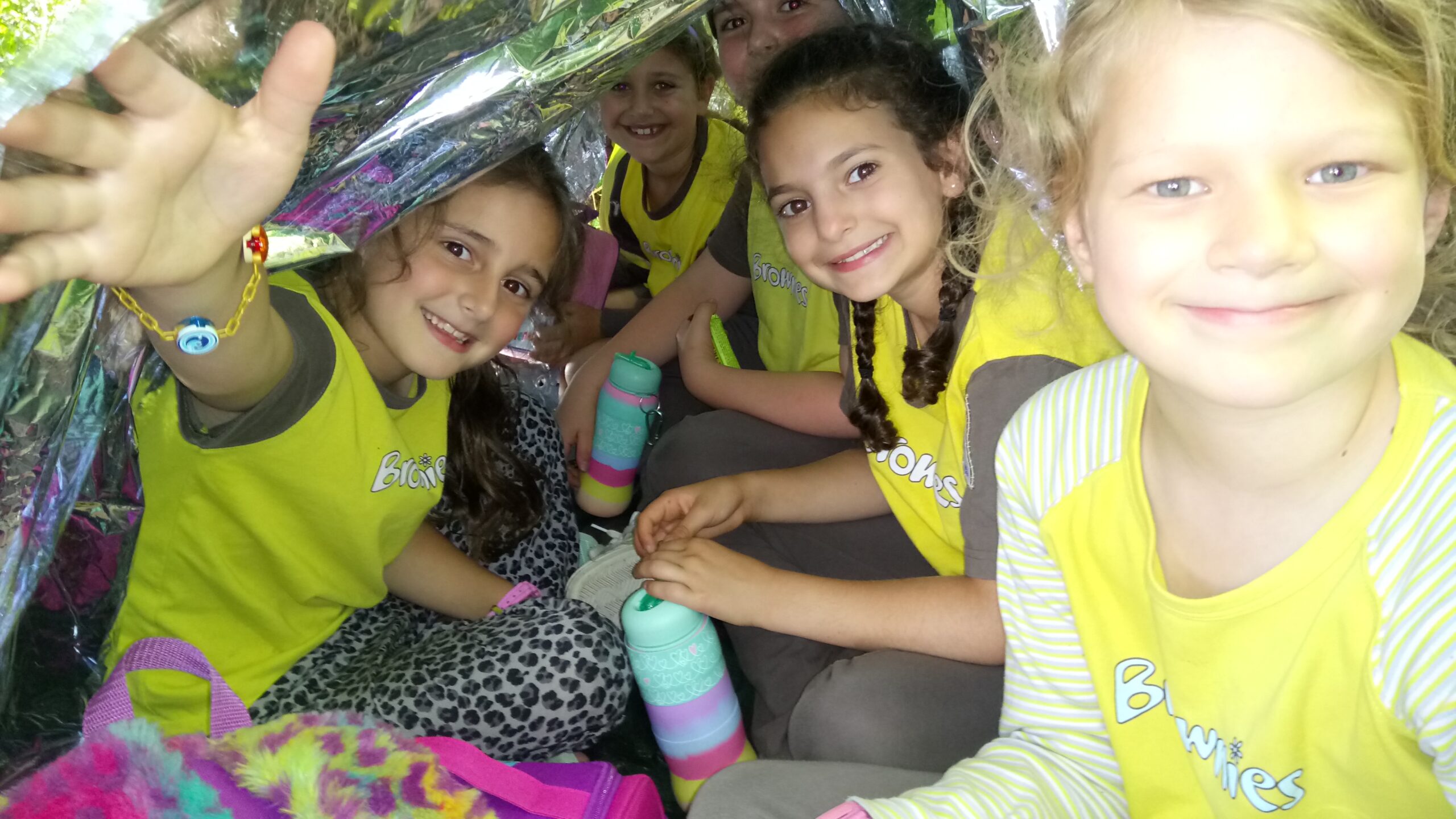 Brownies Making Shelters July 2017