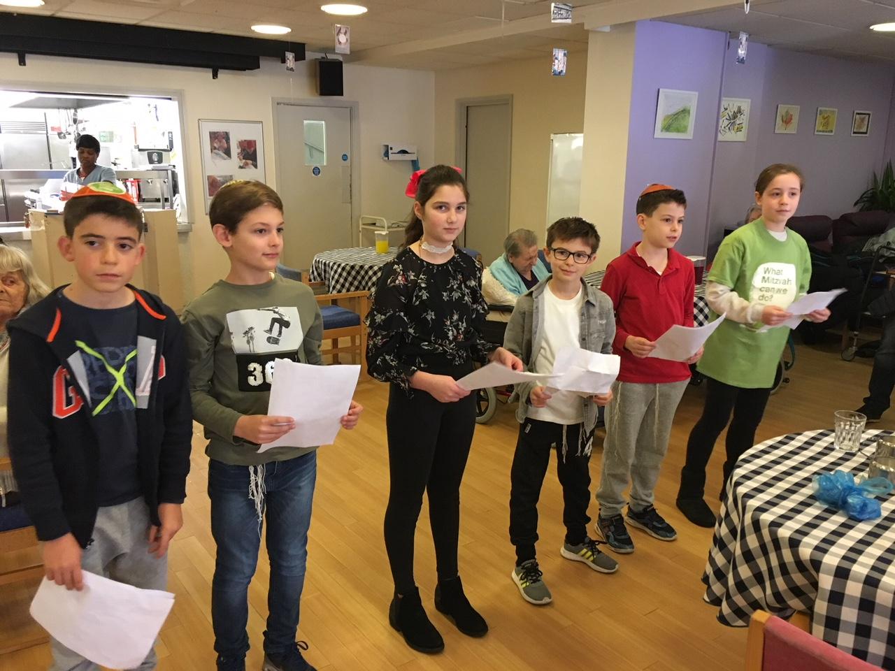 Mitzvah Day the cheder visit a Care Home 2017